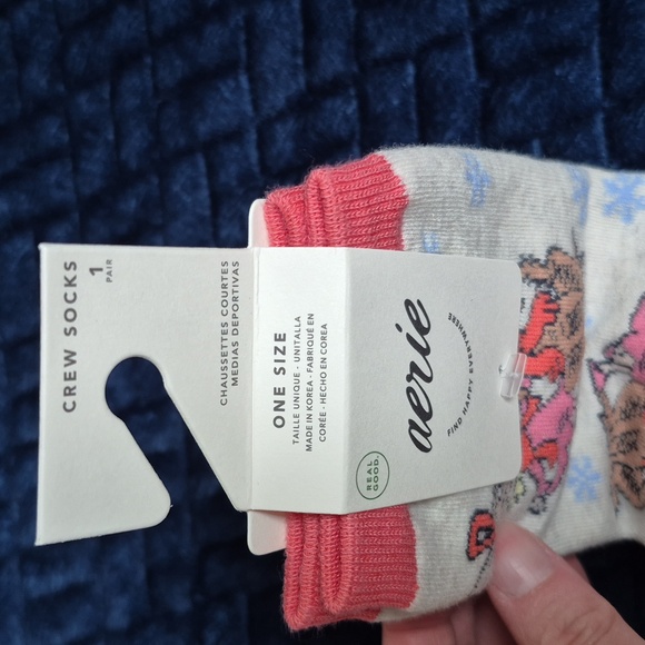 Cindy Lou Who & Max Festive Crew Socks! NWT! - Picture 5 of 9